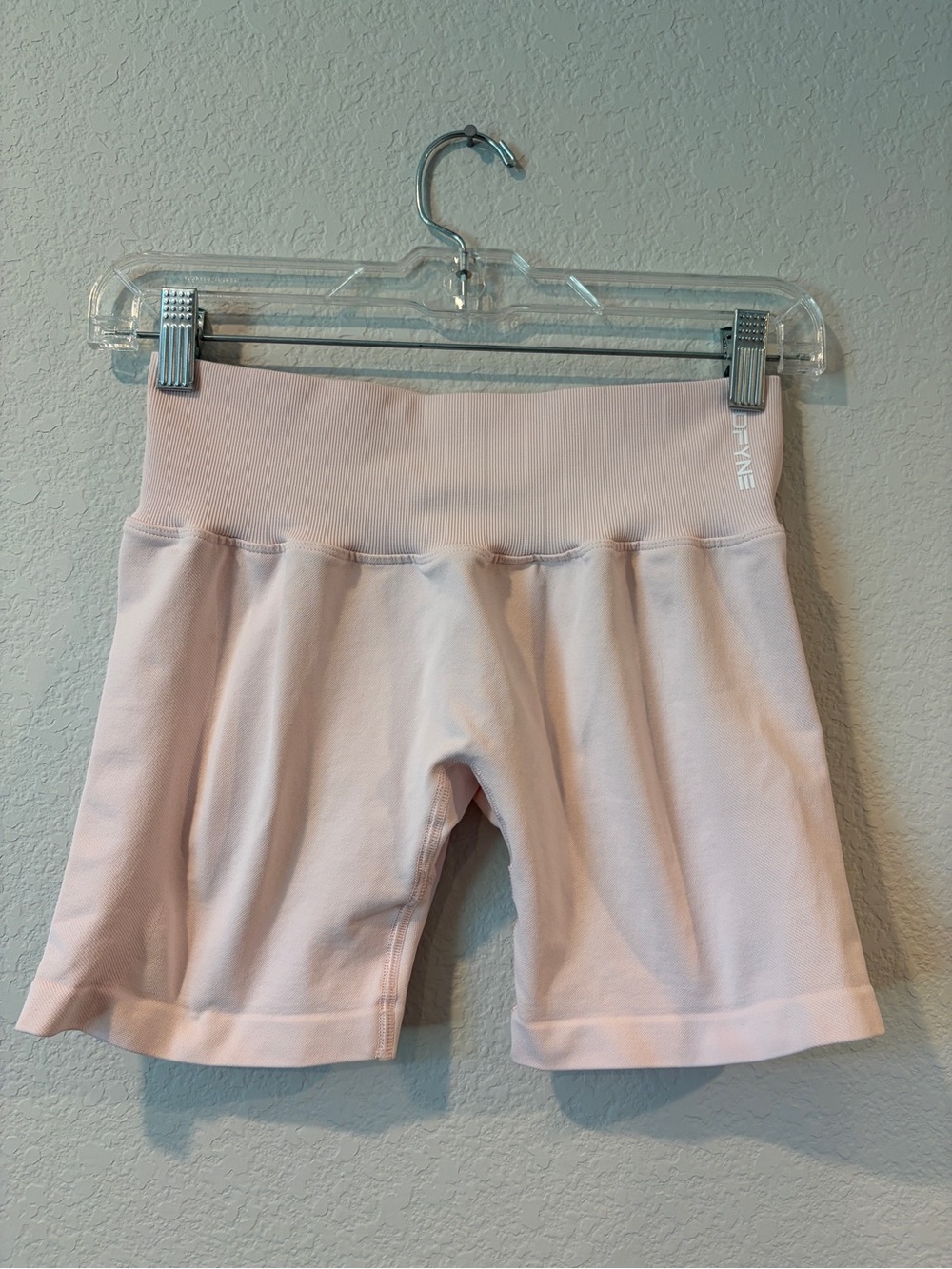 DFYNE Women’s Pink High Waisted Seamless Impact Shorts - Large
